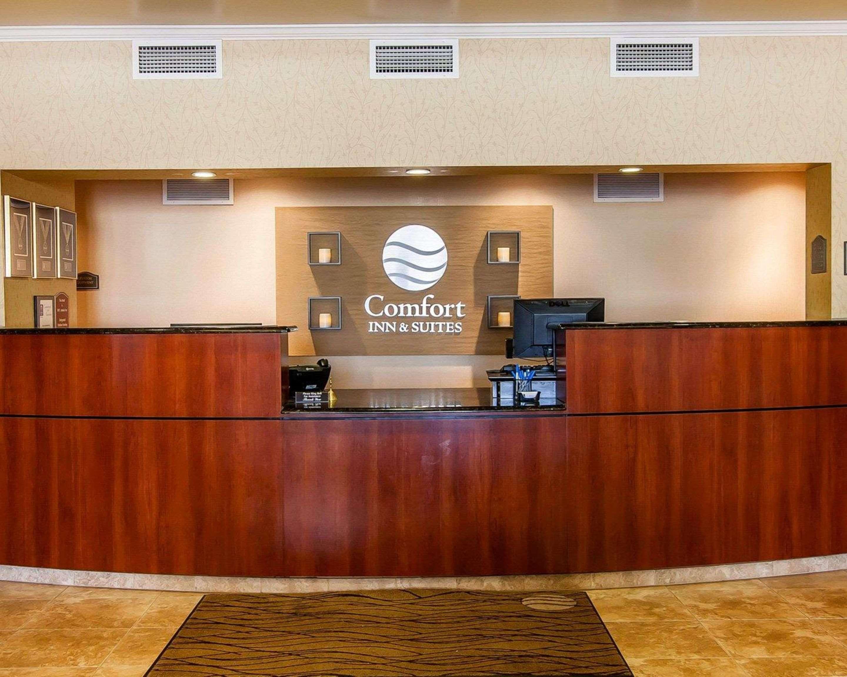 Comfort Inn & Suites Creswell Bagian luar foto