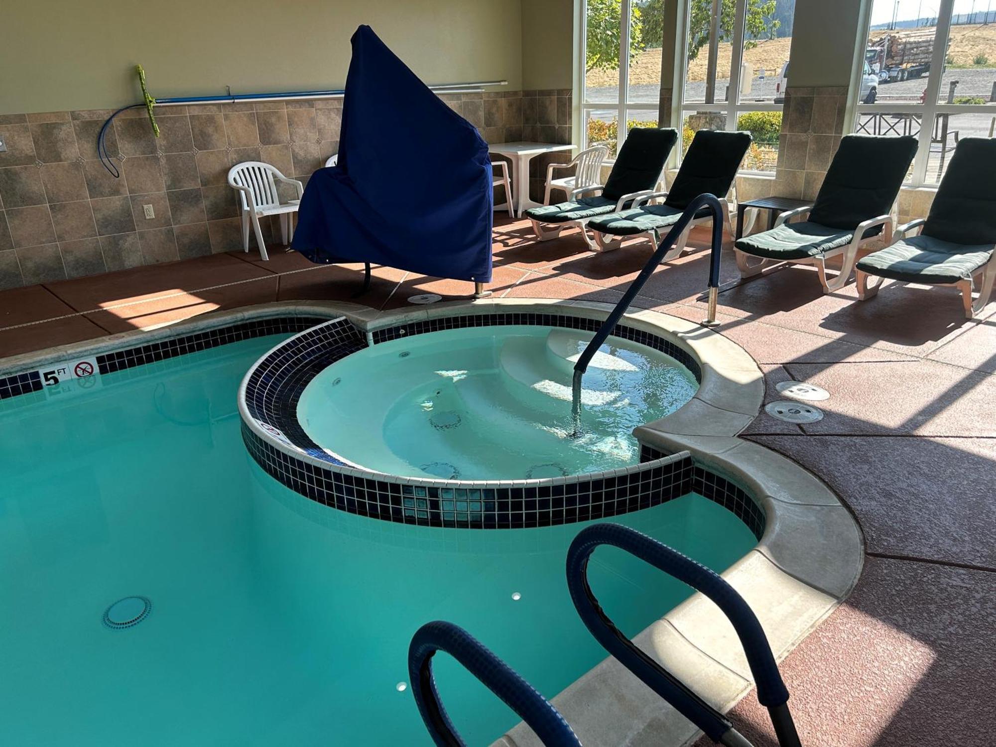 Comfort Inn & Suites Creswell Bagian luar foto