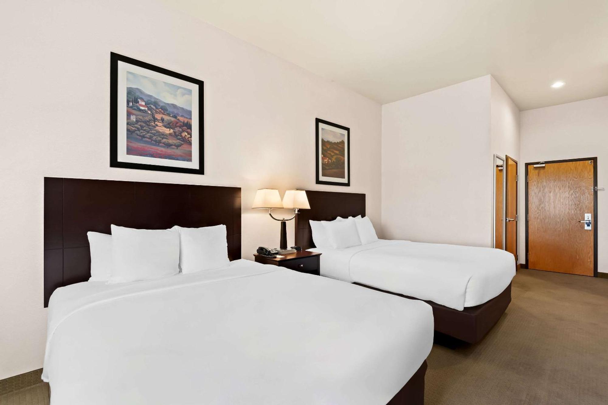 Comfort Inn & Suites Creswell Bagian luar foto