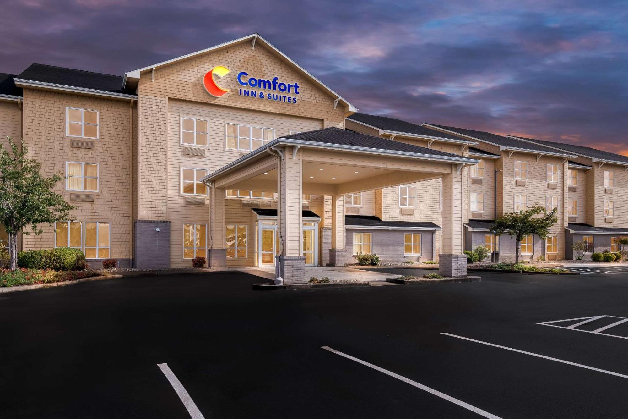 Comfort Inn & Suites Creswell Bagian luar foto